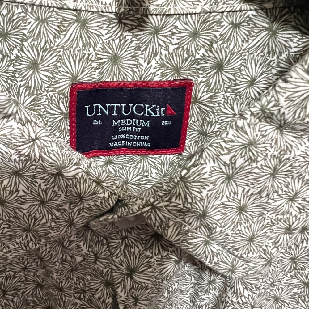 UNTUCKit Green Floral Men's Shirt size medium